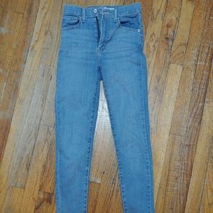 Levi's Mile High Super Skinny- light washed